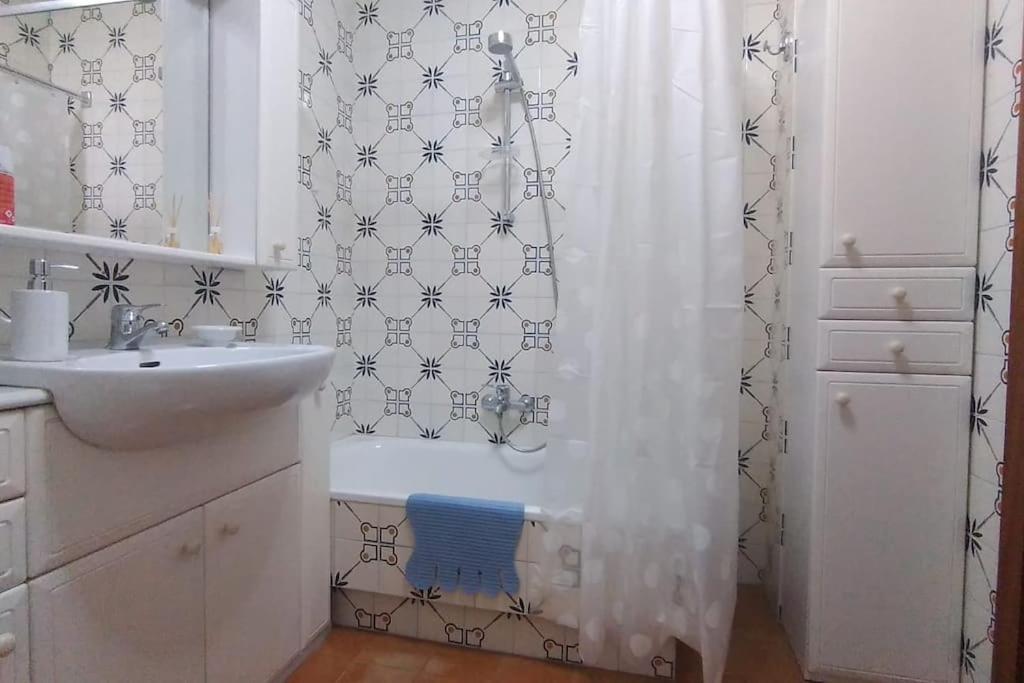 Beautiful With View To The Port Apartment A Guarda